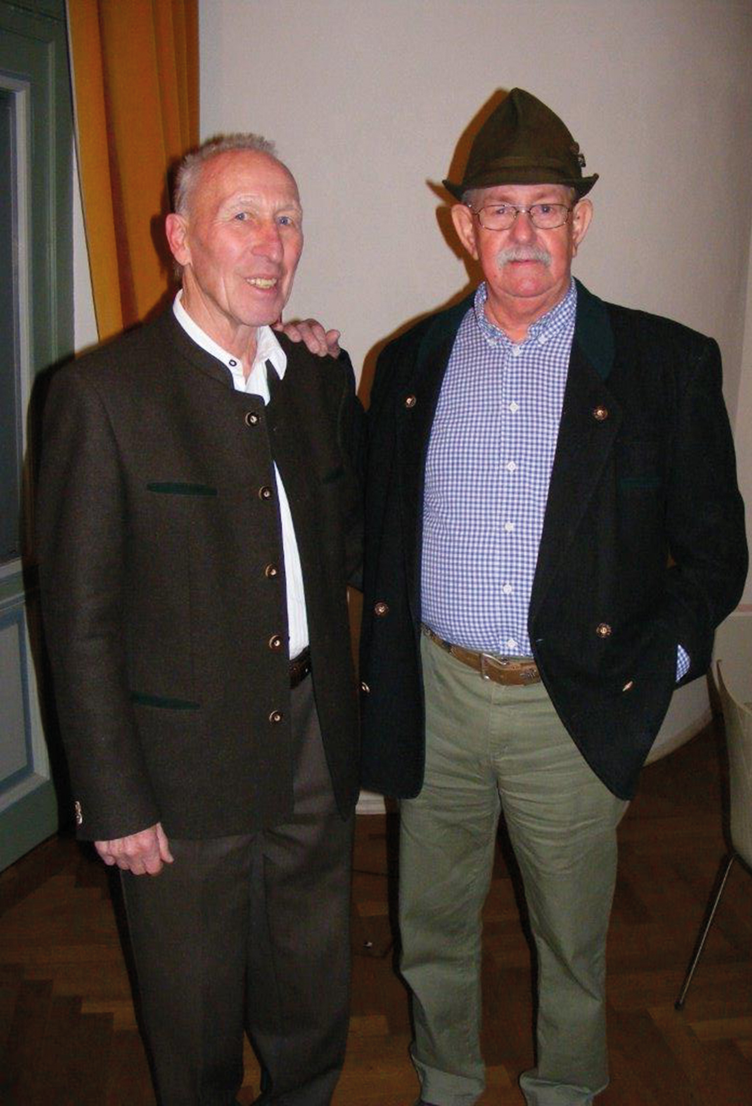 Karl-Hahn-mit-Anton-Guenther-Lehmann-Enkel-von-Anton-Guenther - auensee