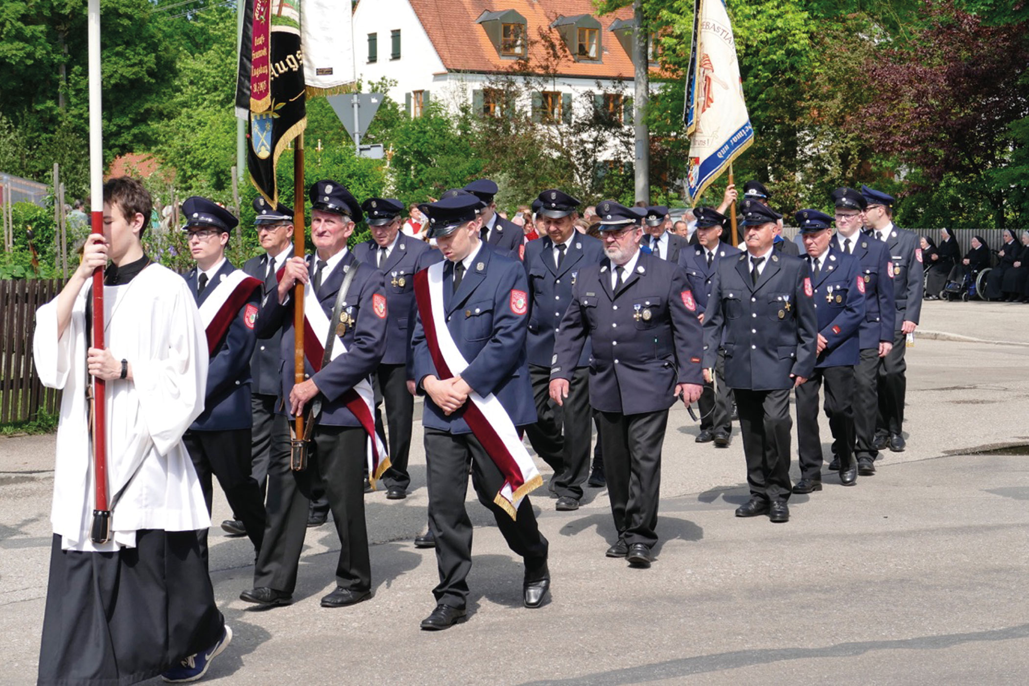 Fwd_-Bilder-von-der-Fronleichnams-Prozession-in-Bergheim-5